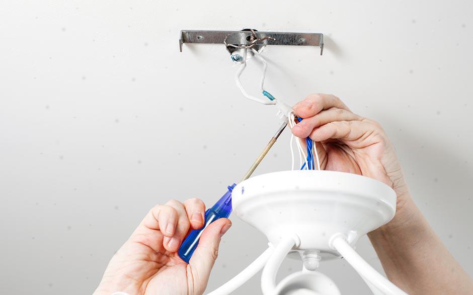 électricien dans le bâtiment Houilles
